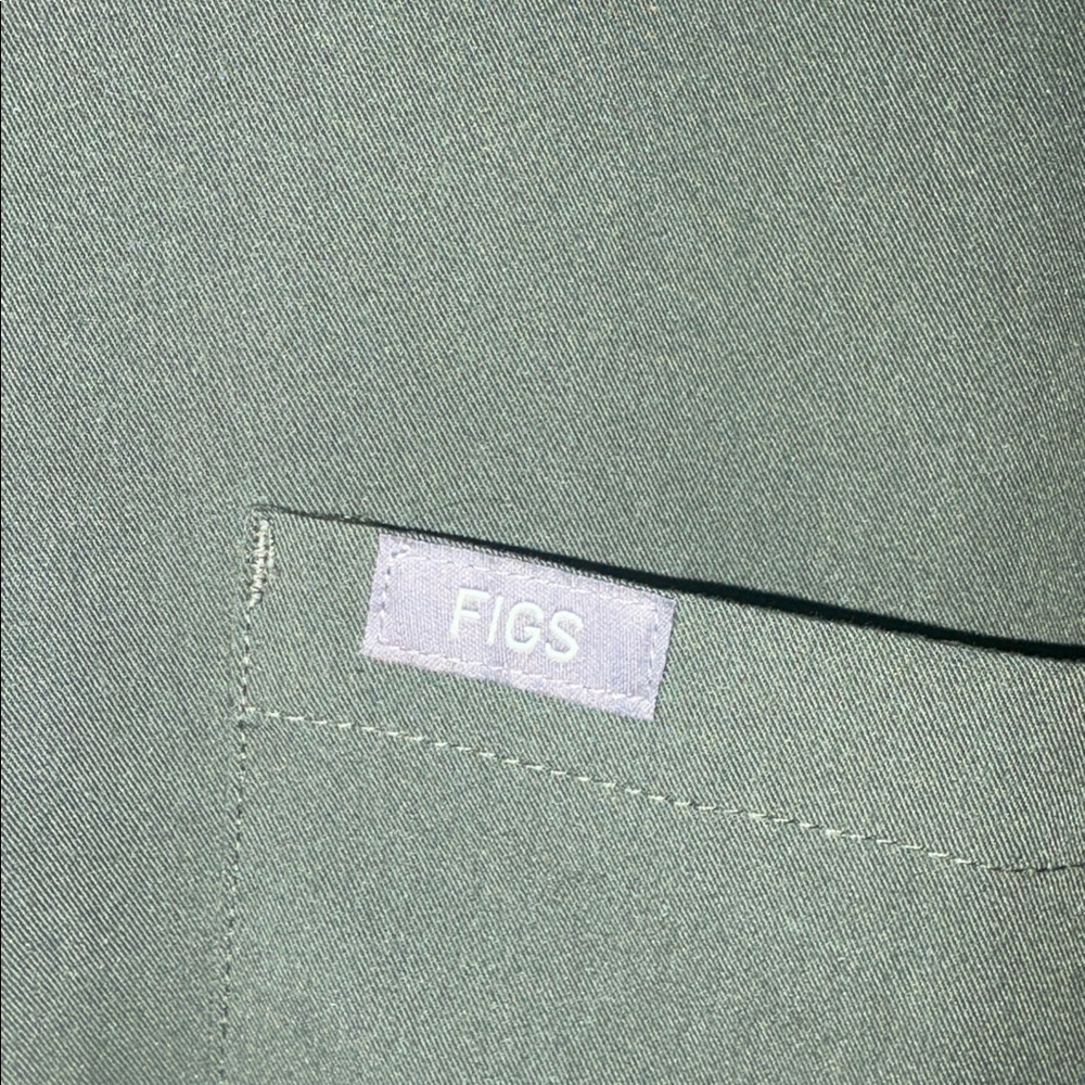 Figs Olive Green Scrub Set Extra Large - Picture 2 of 8